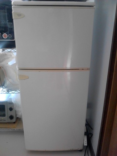 終了 ジャンク 東芝 冷蔵庫 Gr K11a W 容積112l 霜取り故障 ブブ 札幌のキッチン家電 冷蔵庫 の中古あげます 譲ります ジモティーで不用品の処分