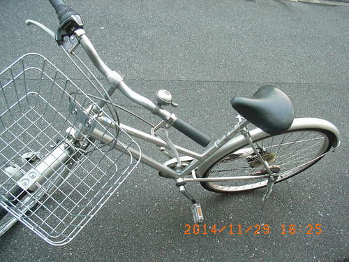 大阪の自転車出張修理店グッドサイクルが27インチ、シルバー、外装6段変速を中古自転車を出品