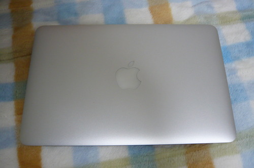 Mac Book Air  11インチ　1.7GHz/4GB/128GB  MD224JA/A