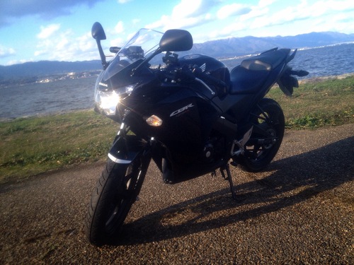 【交換・下取りOK！】 HONDA　CBR125R　現行型　ほぼ新車です　極上美車　格安で！