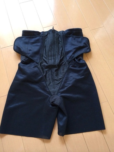 超美品 産後骨盤矯正ガードル ワコール