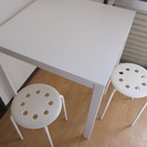 【終了】☆値下げしました！　IKEA 白テーブル　スツール２脚