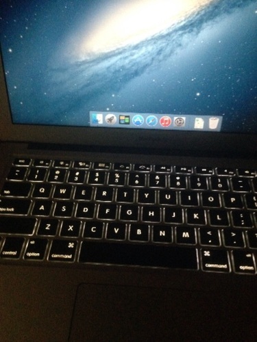 ノートパソコン MacBook Air 2011