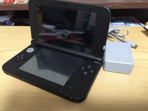 ニンテンドー3DS LL