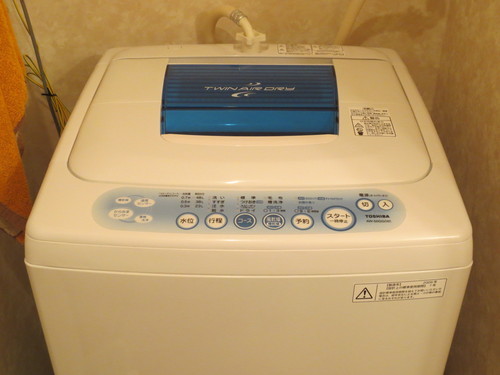 洗濯機 （東芝／２００９年製／容量５kg）