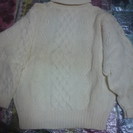 白のウールセーター　毛100％　Mサイズ 難有