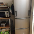 シャープ　冷蔵庫　２００９年製