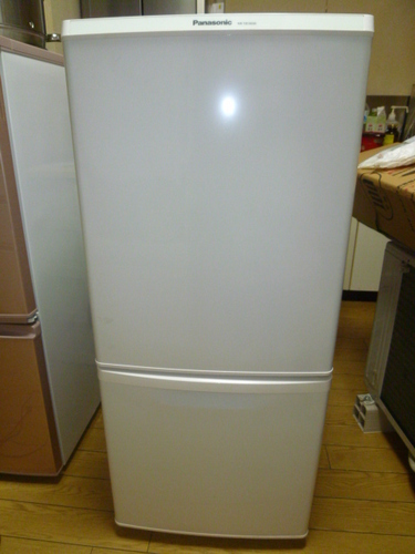 商談中　格安★人気の白い冷蔵庫 パナソニック NR-TB146W 138Ｌ2013年製