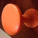 オレンジ色の椅子・スツール　