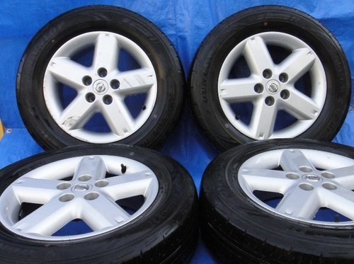 値段交渉有!! 夏タイヤ/純正アルミ(16インチ、6.5J 215/65R16)セット日産 