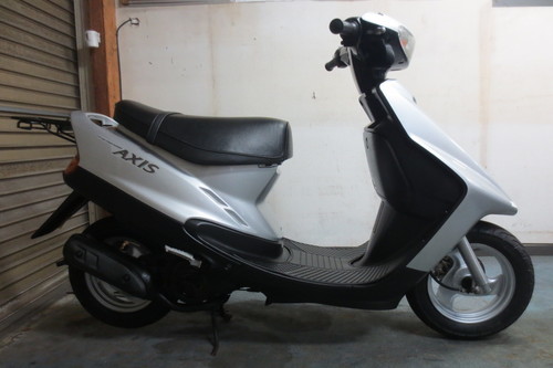 車 アクシス90
