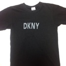 美品 DKNY Tシャツ