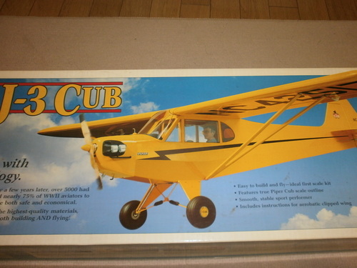 ラジコン飛行機キット(未開封)　米国で購入　Piper J3 Cub  翼幅約2mの大型機