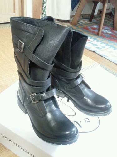 STEVE MADDENのブーツ　新品