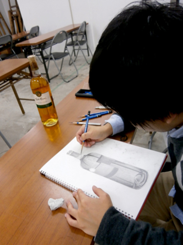 芸大 美大受験予備校 覇造形美術学院の美術教室です デッサン 水彩 油絵 日本画など 初心者から美術展出品者まで 中学生から社会人まで 幅広 Nahabi 壺川の絵画の生徒募集 教室 スクールの広告掲示板 ジモティー