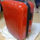 EVERWINの真っ赤なスーツケース！
