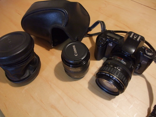 【終了】Canon EOSkiss　動作不明　　28-105mmレンズと50mmMACROレンズとケース付き