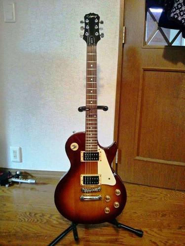 5点セット　Epiphone　Les Paul ＆アンプ＆ギタースタンド＆Panasonic ステレオヘッドホン 美品＆シールドの5点セット