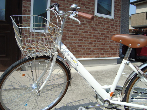 取り扱い説明書付き24インチ白い自転車 Pluto 須賀川の自転車の中古あげます 譲ります ジモティーで不用品の処分