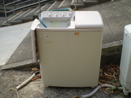 ２槽式洗濯機HITACHI