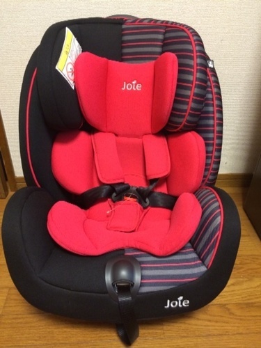 【受付終了】新生児〜7歳まで使えるチャイルドシート（新品）