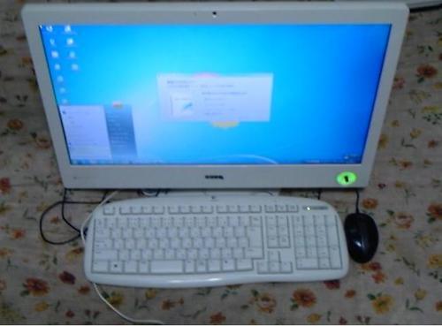 (交渉成立)Benq　21.5インチHD液晶一体型デスクトップPC　nScreen i221　Windows7　Pro