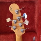 Fender USA フレットレス6弦ベース
