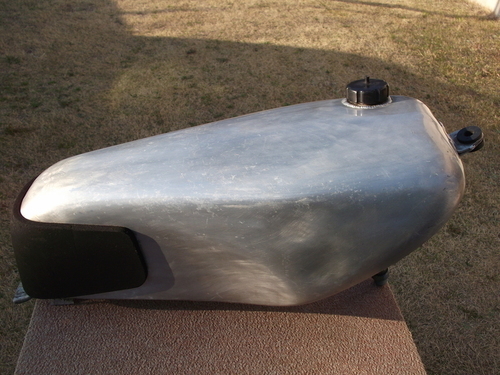 値下げしました。アルミ製ロードレーサー用？燃料タンク・コック