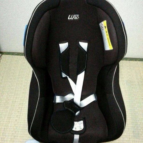 美品チャイルドシート