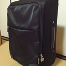 取り引き中⚫︎黒の布製四輪スーツケースまだまだ使えます