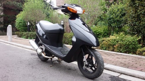 Ｎｏ．４３　ご成約ありがとうございました。スズキ　レッツ２　２サイクル　マフラー改　後期モデル　です　☆.。.:*・