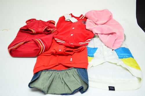 【ワンちゃん用の洋服多数　サイズLL】