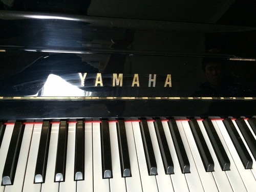 YAMAHA アプライトピアノ 売ります