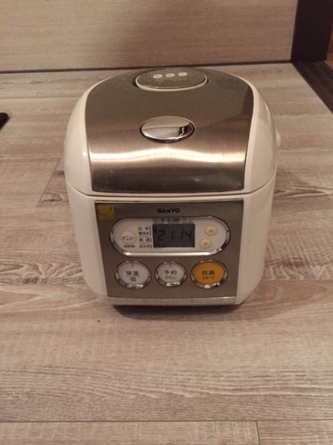 終了しました。３合炊き炊飯ジャー