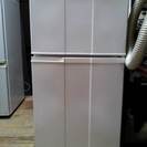 冷蔵庫　Ｈaier(冷凍冷蔵庫）２００７年制　中古のお品３０００...