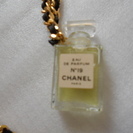 シャネル　香水瓶　ネックレス　CHANEL　チェーンバッグ
