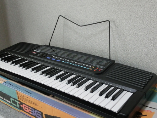 カラー】 CASIO - CASIO 電子キーボード TONE BANK CT-636の通販 by