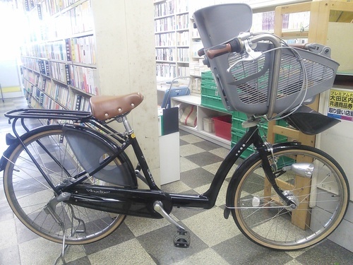 [1658]ブリヂストン　アンジェリーノ　子供乗せ自転車　26×22インチ　内装3段変速　オートライト　アルミフレーム　リモートレバーハンドルロック　ローラーブレーキ　同色パイプキャリア　BAA自転車安全基準適合　ブラック