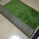 IKEAで購入した芝生のようなソファ