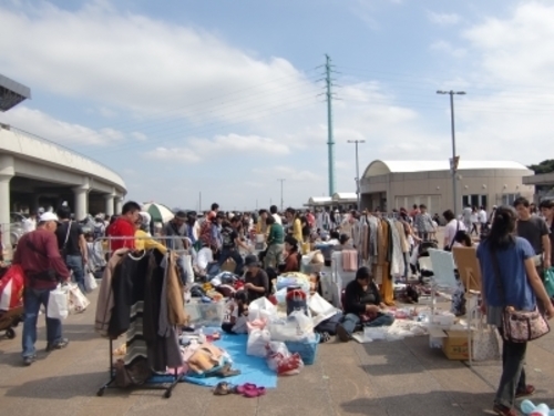 埼玉スタジアムビッグフリマ4 23 土 24 日 開催 2ton 浦和美園のフリーマーケットのイベント参加者募集 無料掲載の掲示板 ジモティー