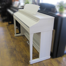 レッスンに最適！木製鍵盤電子ピアノ　カワイ　CA17　ホワイト展示中