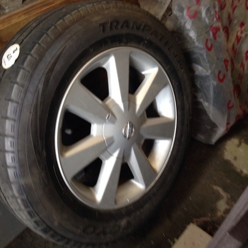 日産エルグランド純正タイヤホイールset 日産純正(NISSAN) エルグランド E52後期 ハイウェイスター純正