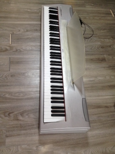 YAMAHA p-60 電子ピアノ