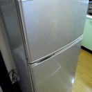 【独身者・ワンルーム用冷蔵庫】サンヨー2ドア冷凍冷蔵庫シルバー109L