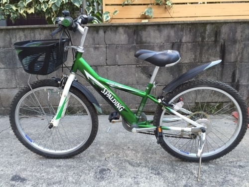 売り切れました！ありがとうございました。鹿児島市 中古自転車 SPALDING スポルディング 子供自転車 22インチ LEDライト 前カゴ カギ付き 6段変速