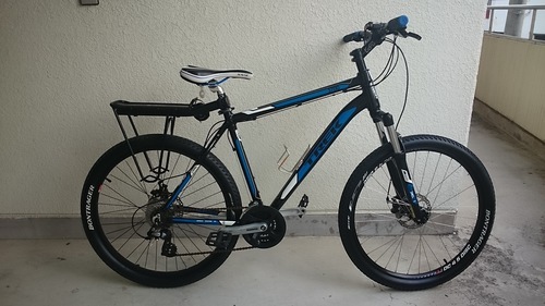TREK３７００　ロードバイク　４万円