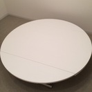 新品、未使用のイタリア製リフティングテーブル