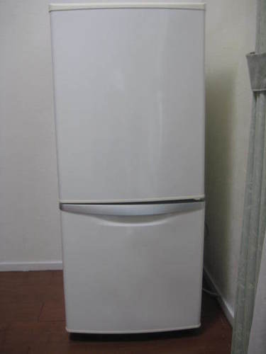 ■　ナショナル　冷凍冷蔵庫　135L NR-B142J