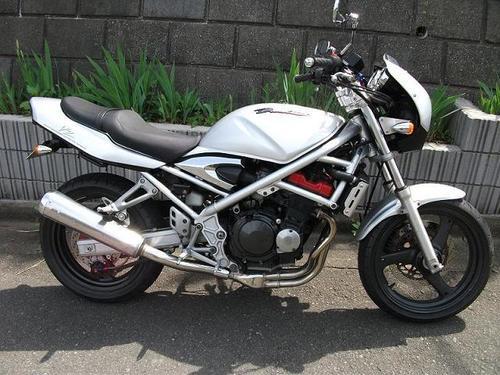 SUZUKI　バンディット２５０Ｖ