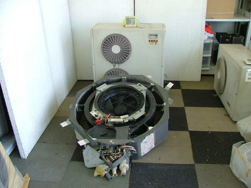 3年短期使用 中古格安業務用冷暖エアコン 7馬力。 三相200v